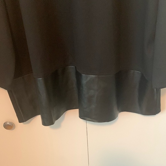 Lafayette 148 New York Black Faux Leather Trim Drop Shoulder Tunic Top Size M - Picture 2 of 6